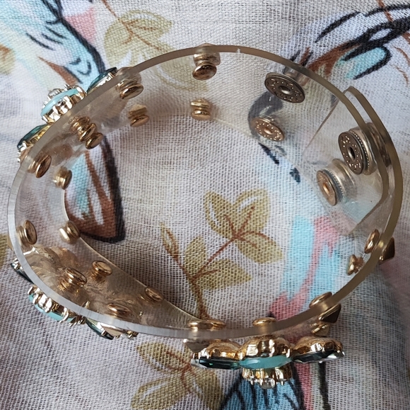 Thick Clear Plastic Gold Tone Rhinestone Snap Cuff Bracelet Emerald Seafoam EUC - Picture 4 of 16
